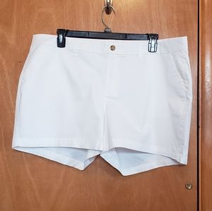 Old Navy shorts size 20. White